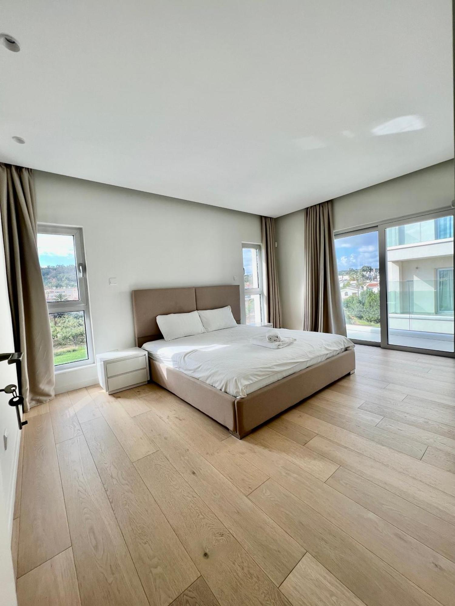 Emerald Suites Protaras Room photo